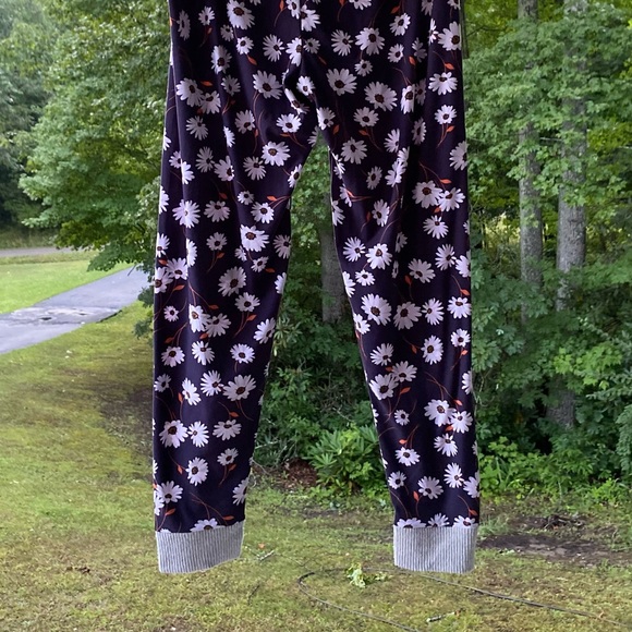 SO Women’s Intimate Lounge Pants With Floral Design & Cuffed Legs Size Large - Picture 5 of 13